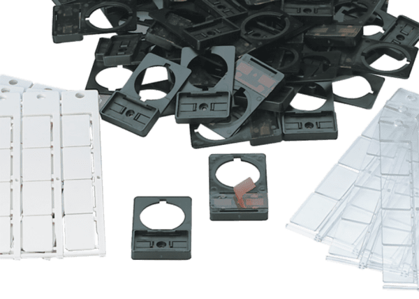 Крепежная планка для маркировочной таблички для кнопки BT и таблички KS с крышкой TA